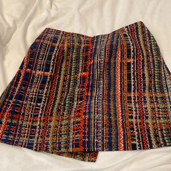 Cabi Patterned Skort - Picture 5 of 5
